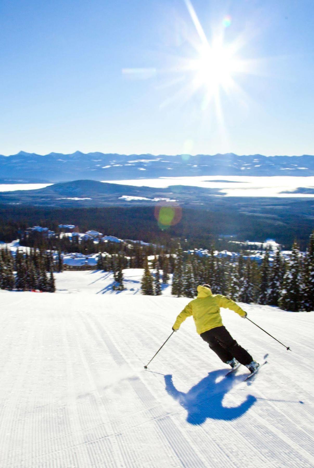 Chateau Big White Экстерьер фото