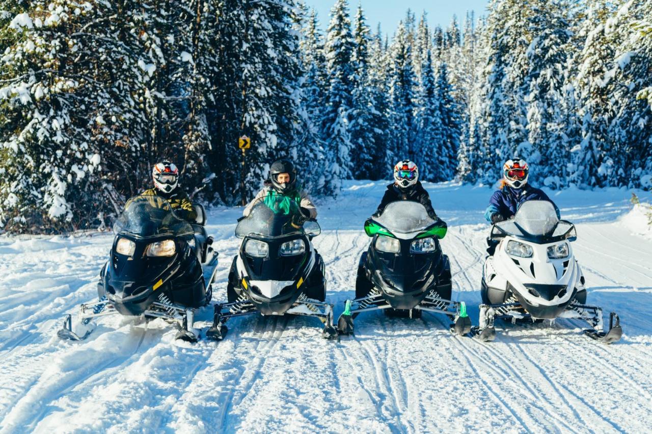 Chateau Big White Экстерьер фото